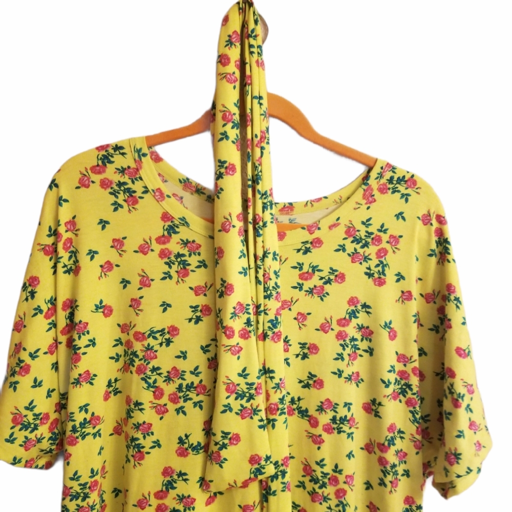 LuLaRoe short sleeve dress with matching belt